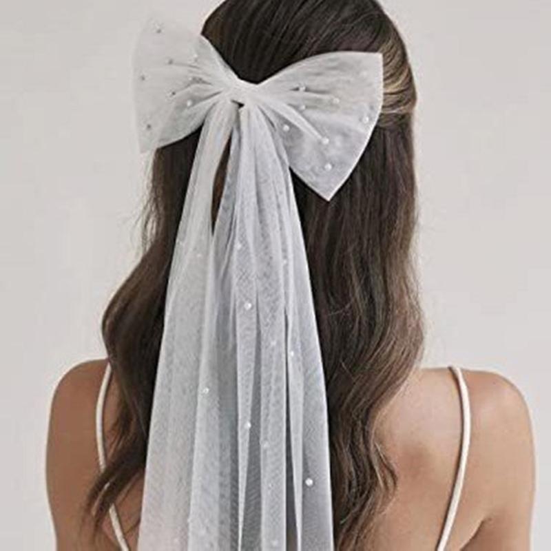 Soft Tulle Short Bridal Veil With Hair Clip Beadwork Pearls Design Bowknot Hair Veil For Wedding Party And Formal Event