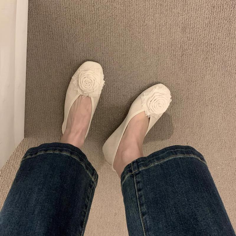 

Весна и лето 2025 года новая поздняя вечерняя прохлада нежные туфли-одинарки женские мягкая подошва национальный стиль ретро новые китайские розы туфли Дуду 35
