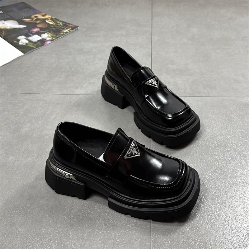 

Туфли-лоферы с квадратной подошвой, женские, повседневные, небольшие, кожаные, универсальные, модные, одинарные, прилив 40 чёрный