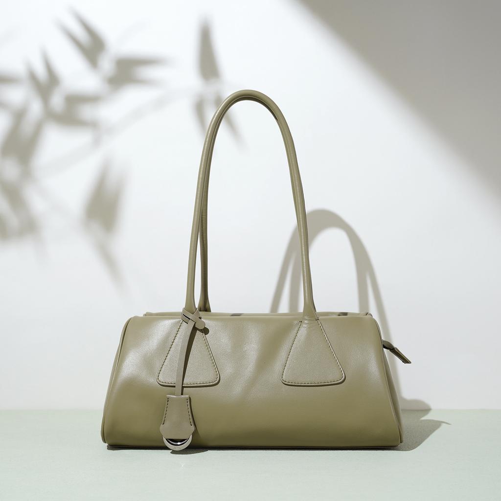 Niche Design Simple Triangle Bag New Leather Fashion Handbag Commuter Shoulder Bag Women