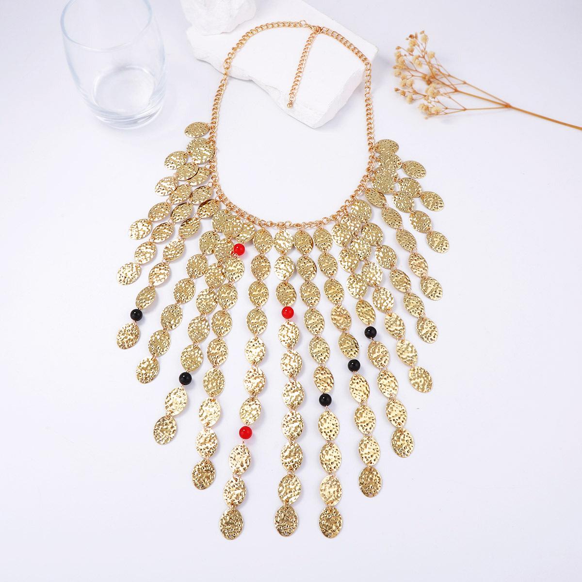 Тренд личности Металлический геометрический кулон-диск с кисточкой Цепочка на ключицу Премиум Легкая роскошь Панк-стиль Женское ожерелье золотой