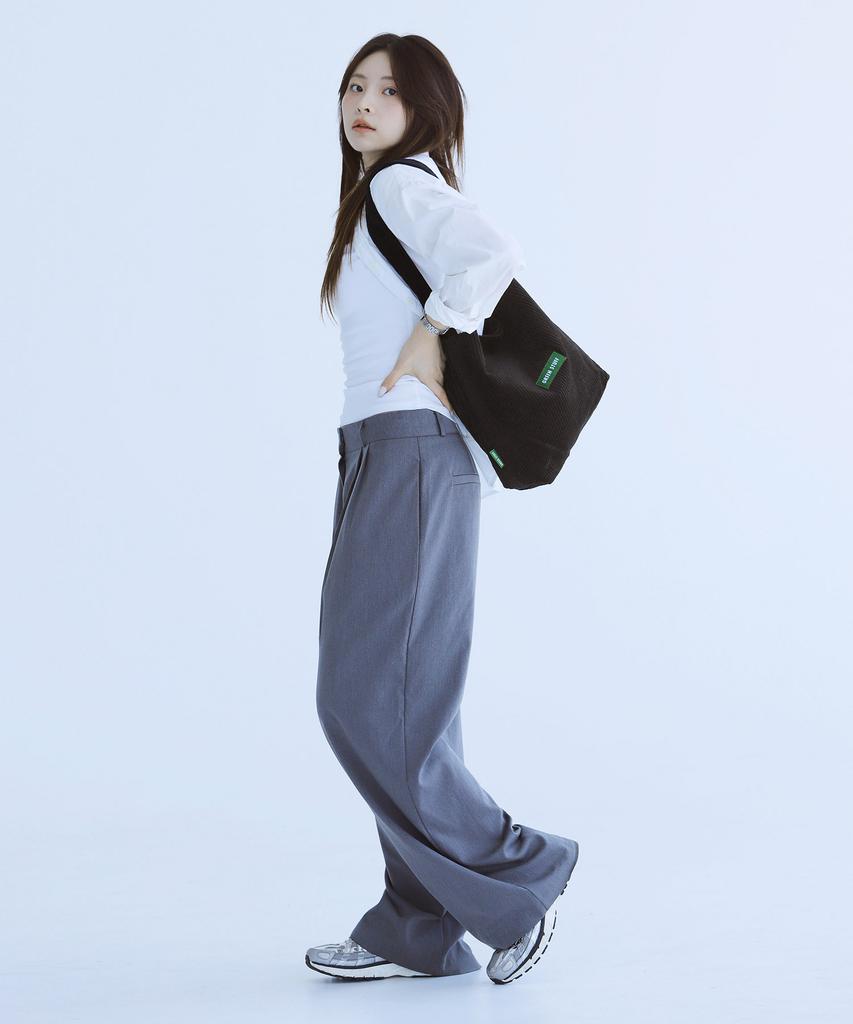 Green Stuff Simple Shopper Bag 62 Classic Corduroy - Black