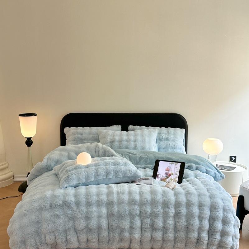 

Кровать Четыре предмета Осень и Зима Фланель Двусторонний Флис Коралловый Флис Простыня Пододеяльник Наволочка 2.0m bed