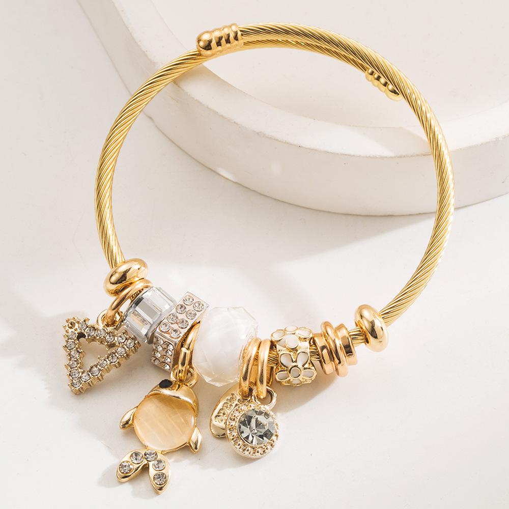 European and American Niche Stainless Steel Panjia Bracelet Fashion Fresh Bracelet Alloy Goldfish Pendant Adjustable Girlfriends' Bracelet