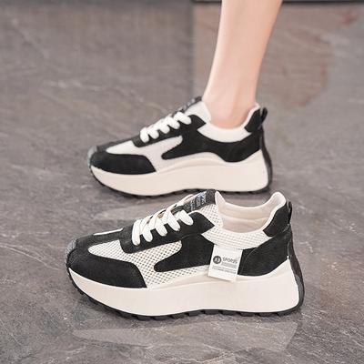 2025 Sommer Damen Schuhe neue atmungsaktive hohle Mesh-Schuhe Kinder koreanische Version vielseitige Plateausportschuhe lässige Dad-Schuhe