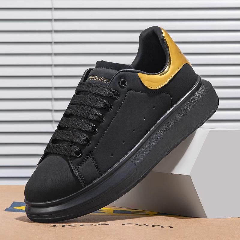 

McQueen маленькие белые туфли мужские и женские туфли 2025 весна и осень новые популярные универсальные на толстой подошве увеличивающие рост пара спортивных кед на платформе 41