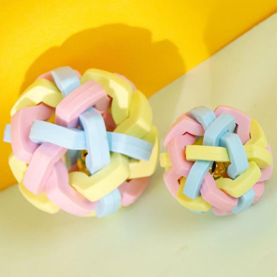 Kolorowa, spleciona piłka do gryzienia dla psa z dzwoneczkiem, gumowa, interaktywna, podskakująca piłka, zabawka do gryzienia dla zwierząt domowych, aby złagodzić nudę i czyścić zęby psów i kotów