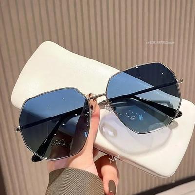 Occhiali e accessori – Occhiali da sole