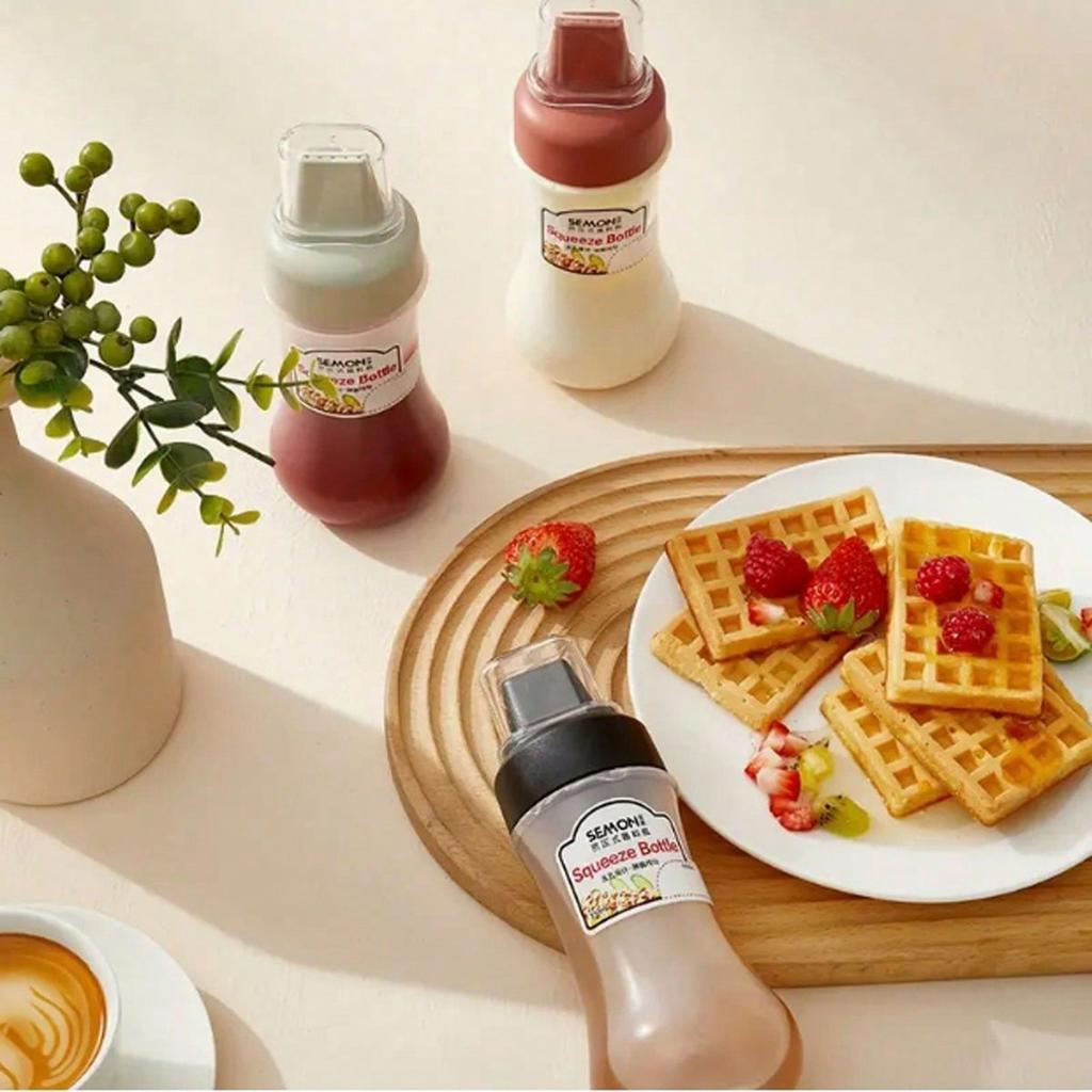 1 pz Bottiglia Squeeze per Salse da Cucina con Coperchio Antipolvere, Adatta per Condimenti per Insalata, Ketchup, Bottiglia per Salse in Stile Squeeze, Utensile da Cucina Multifunzione a 5 Fori