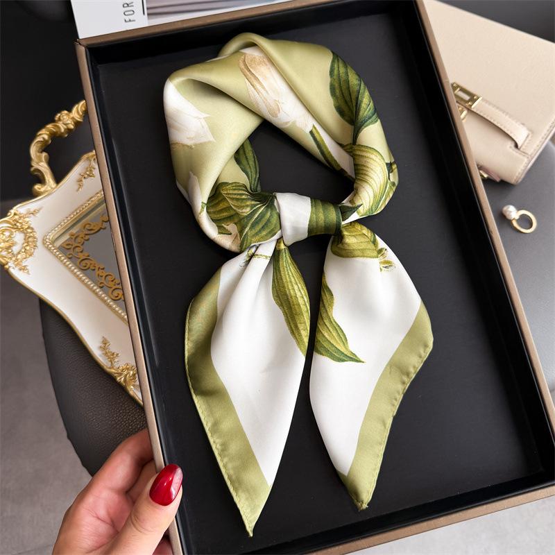 Luxury Designer Print Scarf Women Silk Scarves Square Bandana Hijab Wrap Neckerchief Shawl Kerchief Hair Band Foulard