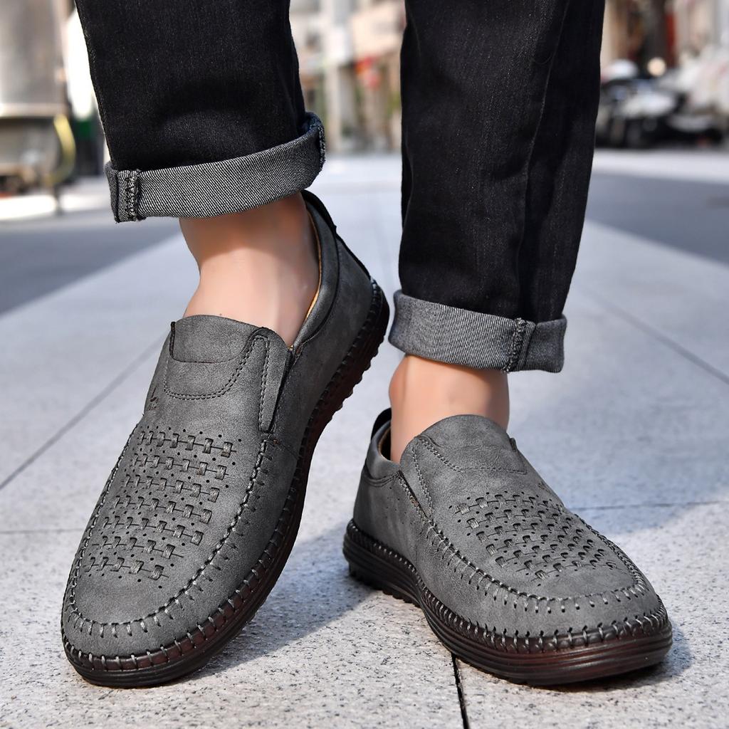 New 2026 Handmade Leather Men Shoes Design Fashion Sneakers Slip On Loafers Summer Mesh Breathable Casual Shoes Men Driving Flat