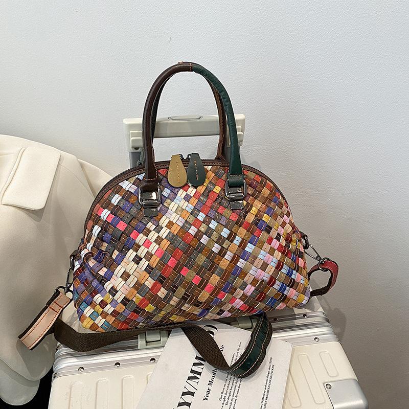 Barevná taška z pravé kůže, pletená, nový módní design, luxusní, vysoce kvalitní, pruhovaná, všestranná, taška ve tvaru mušle, dámská taška přes rameno, messenger taška