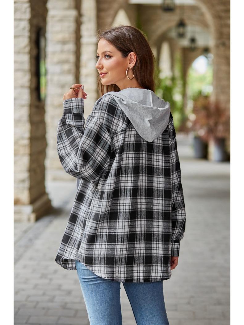 Осенне-зимний женский кардиган с капюшоном — фото 12