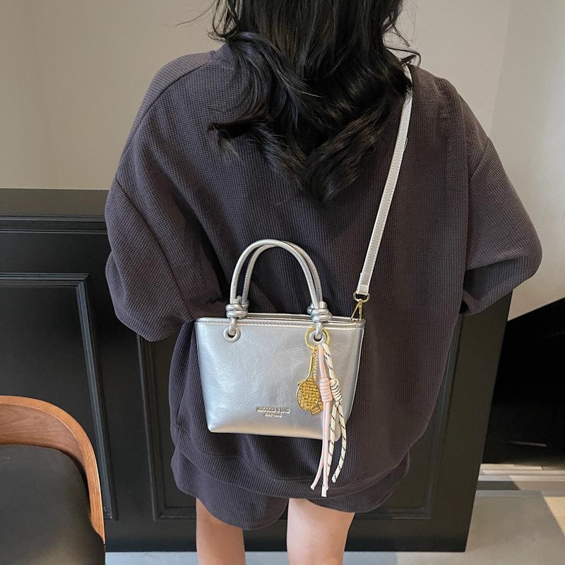 Fashion Handbag Women's New Shoulder Bag Casual Versatile Messenger Bag