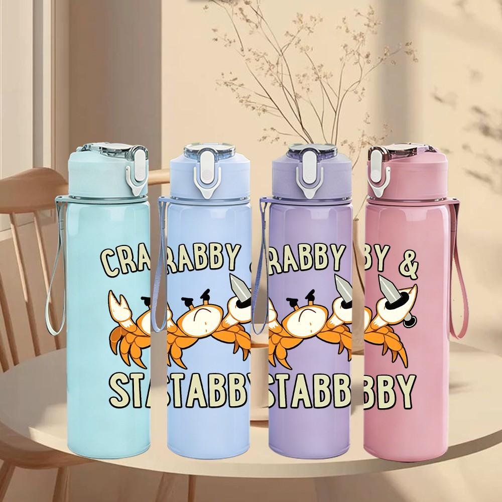 1PC Chubby And Sassy Crab Cartoon Print 750ml Color Plastic Sports Water Bottle Leakproof Flip Straw Lid Suitable for Sports Office Home Use