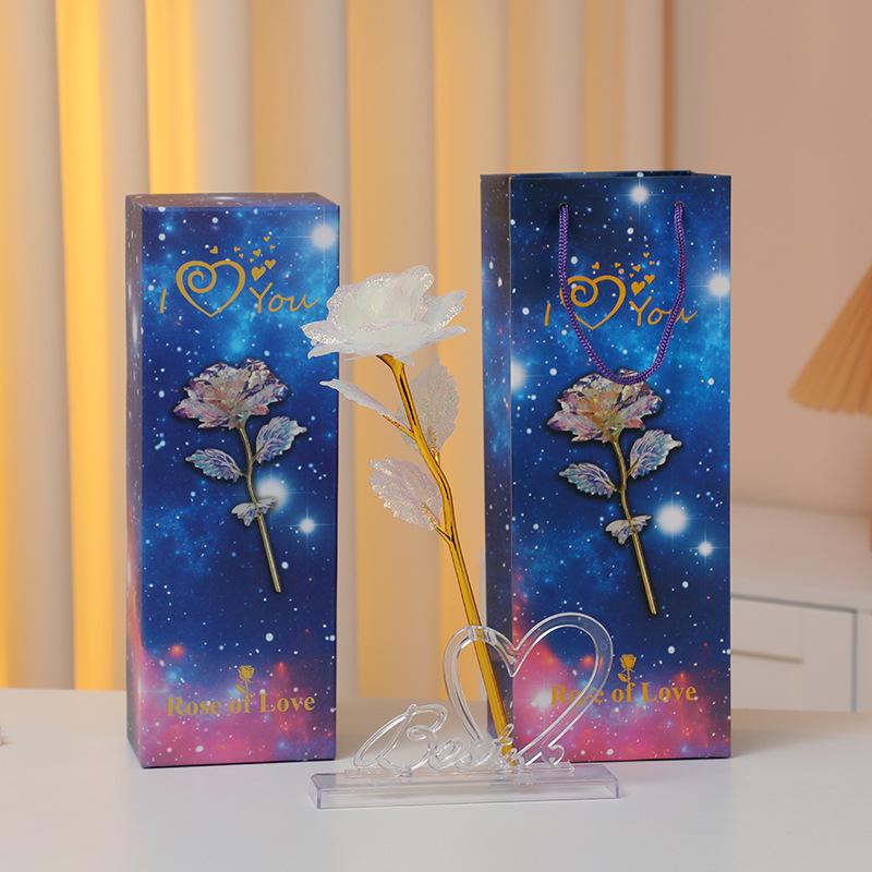 Φωτεινή Ανθοδέσμη με Τριαντάφυλλα από Φύλλο Χρυσού 24Κ: Διατηρημένα Τεχνητά Λουλούδια για την Ημέρα του Αγίου Βαλεντίνου, την Ημέρα της Μητέρας και τα Γενέθλια