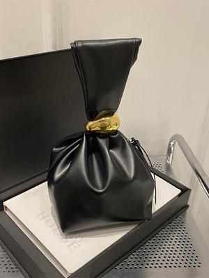 Retro Plissierte Damen Bucket Bag: Große Kapazität, Modisch, Ästhetisch, Einzigartiges Design