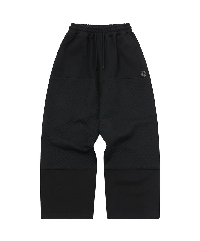 S'EST Quilt Carpenter Sweatpants Black