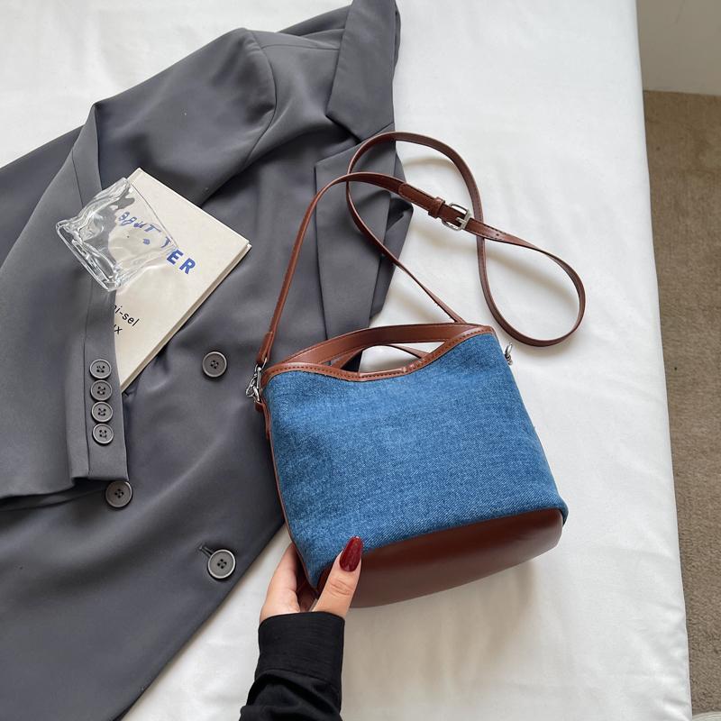 Denim Shoulder Bag Women Fashion Brown Leather Trim Crossbody Tote Bag Casual Everyday Small Handbag