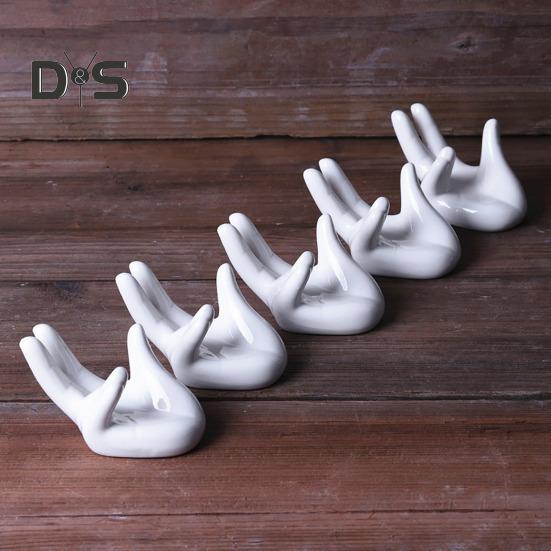 Suport pentru ouă în formă de mână, construcție ceramică robustă, întreținere ușoară, suport pentru ouă fierte, recipient pentru birou, decorare