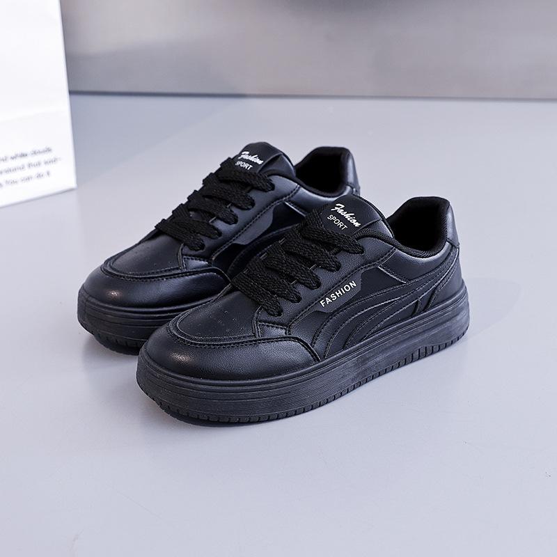 White shoes 2026 autumn new versatile casual women's flat bottomed small leather surface board shoes