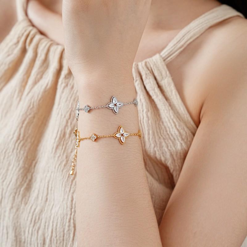 Elegant Zircon Flower Starburst Bracelet Women Gold Plated Copper Minimalist Chic Daily Wear Jewelry
