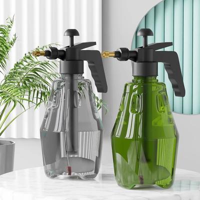 Bewateren en sproeien – Gieters en sproeiers