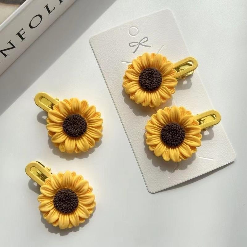 2Pcs/Set Kids Sunflower Hair Clips Sweet Cute Bangs Side Clip Cute Daisy Small Flower Hairpins Duckbill Hairpin Girls Hair Accessories
