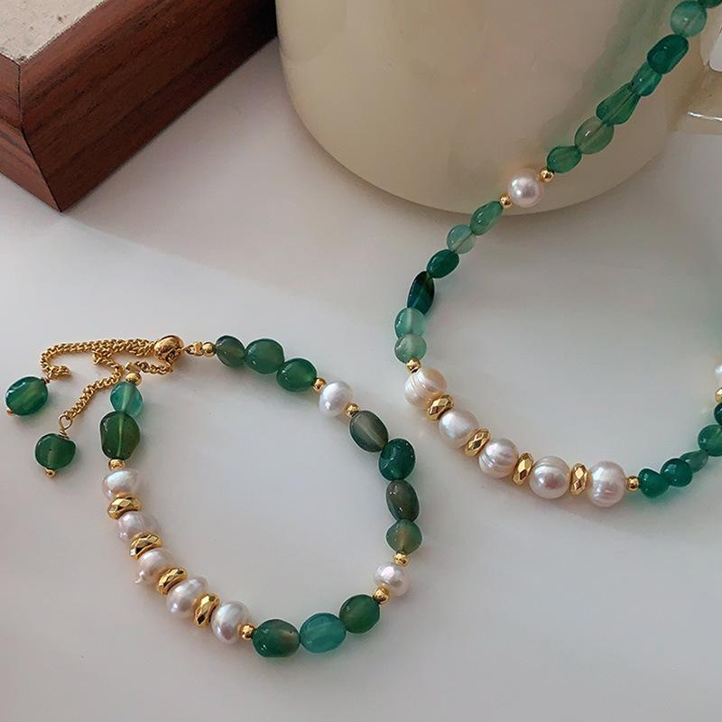 Natural Aventurine Pearl Necklace: High-End Green Crystal Choker for Women In Ancient Literary Style