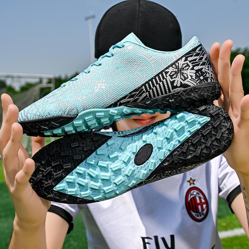 Foreign trade children's football shoes men's and women's sports football shoes broken nails primary school students indoor football game training sh