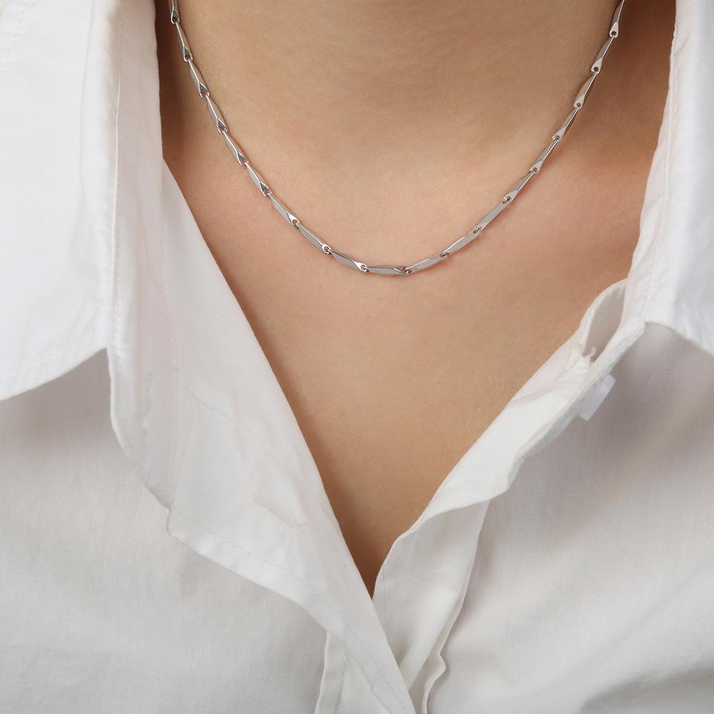 Elegant Gold-Tone Geometric Bamboo Necklace - Titanium Steel Clavicle Chain