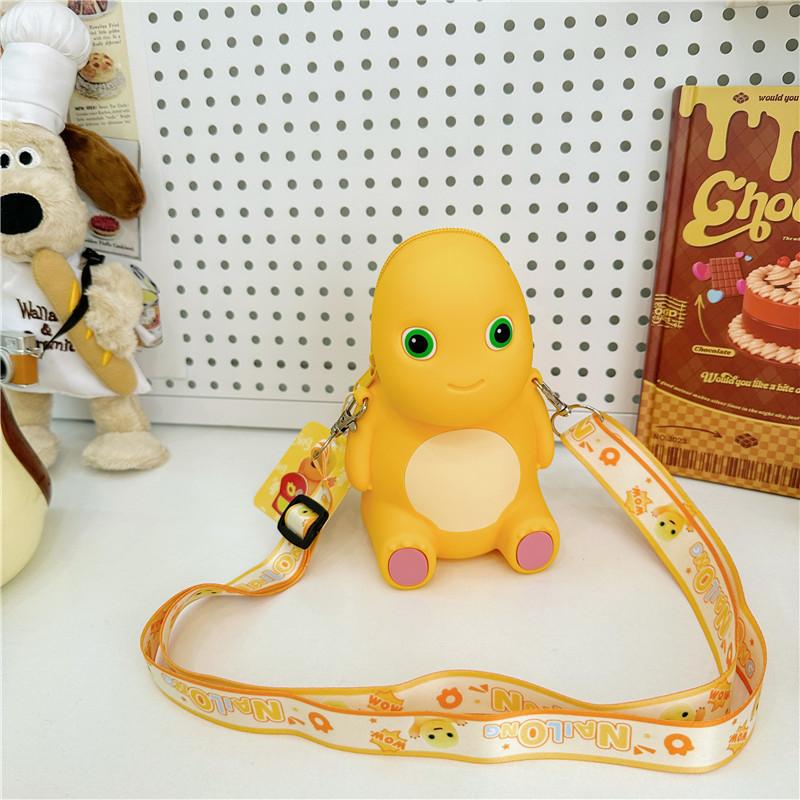 Cute three-dimensional milk dragon silicone bag, children's gift, foreign style small satchel, new cartoon mini change oblique span bag