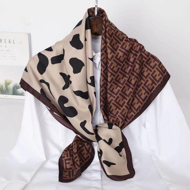 Black and White Animal Print Faux Silk Twill Scarf - 90x90CM Autumn/Winter Shawl for Women