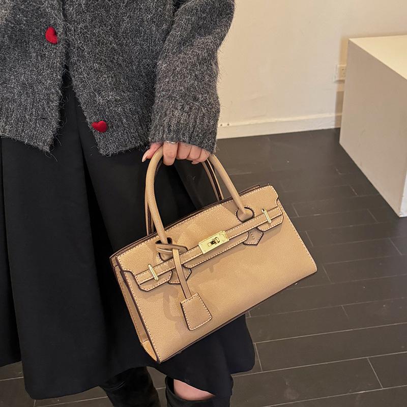 2025 Korean Style Large Capacity Textured Platinum Handbag - Versatile Women's Shoulder Crossbody Bag