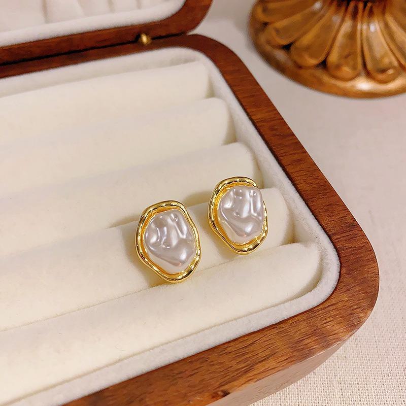 Meier Vintage french pearl stud earrings - unique, high-end earrings for women - elegant new autumn/winter lazy style earrings - trendy