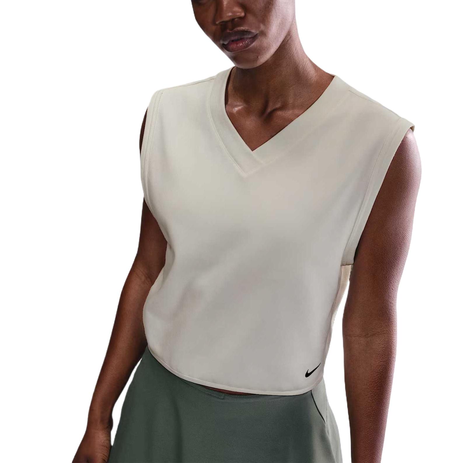 Nike Women s V-Neck Golf Vest IH0939-133 S (4-6)