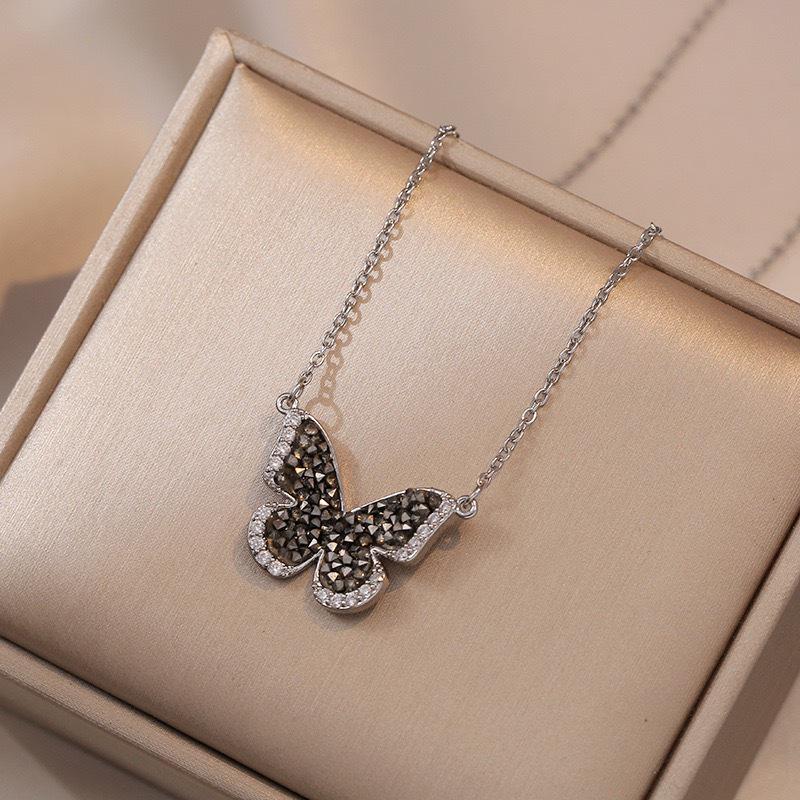 Butterfly Necklace with Color-Retaining Zircon - Fashionable, Versatile Women's Jewelry Accessory.