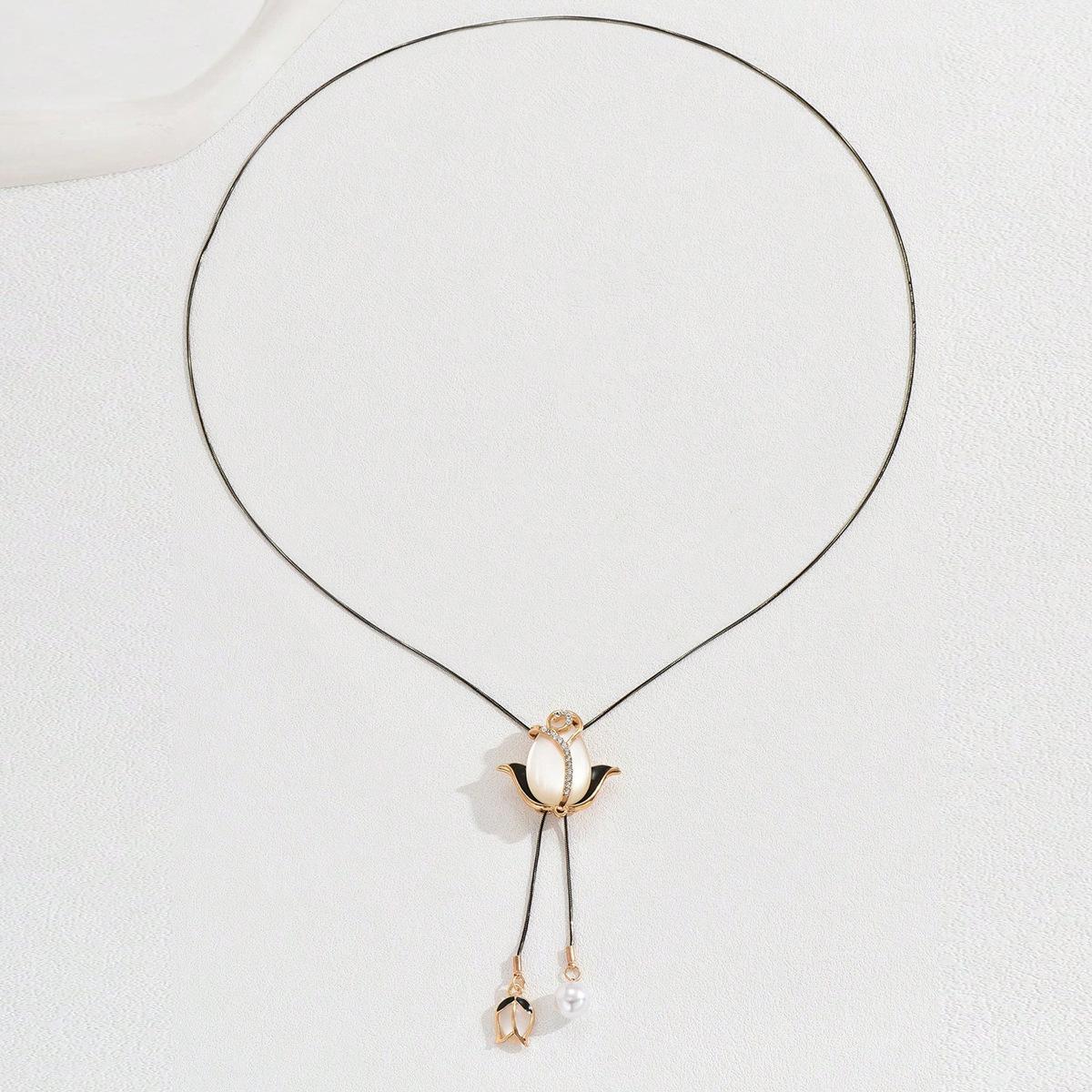 

2025 новый тренд цепочка на ключицу женская красота опаловый тюльпан дизайн ожерелье простое и универсальное