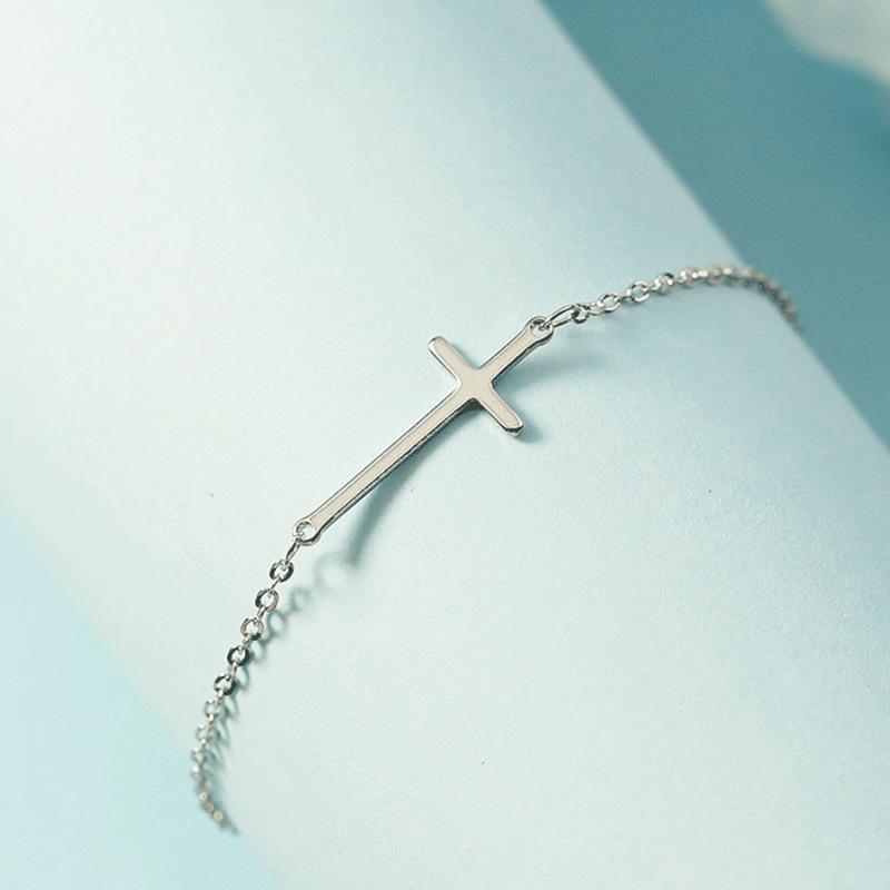 Minimalist Geometric Cross Bracelet - Chic Korean Trendsetter Jewelry for Women