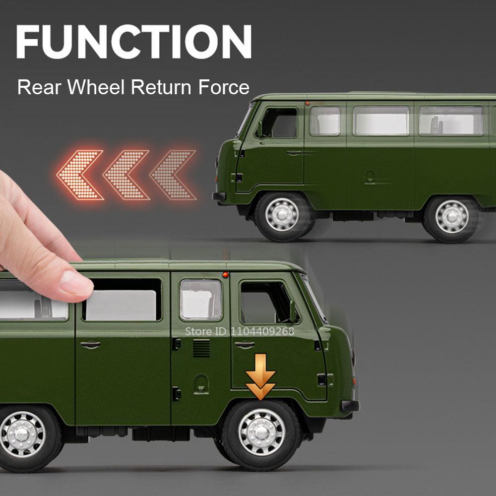 1:18 Scale Russian UAZ TRAVELER Car Model Toy Metal Diecast Pull Back Sound Light Station Wagon Van Models Ornaments Gifts
