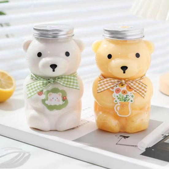 Engangskopp med lokk og sugerør Ergonomisk bjørneformet plastdrikkekopp Drikkeglass Hjemmekontor Bar Daglig bruk