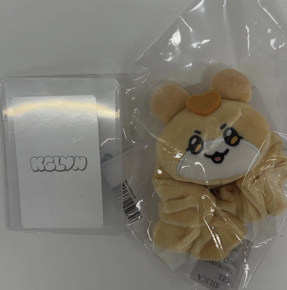 

ATEEZ MIGHTEEZ WONDER ROOM Pop-Up Офіційні товари з персонажами Kpop Мерч PLUSH BAND - HONGYO