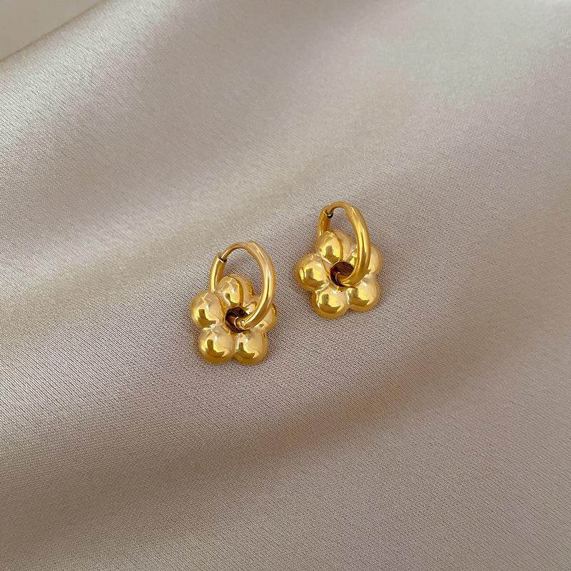 Ear Buckle Flower Minimalist Stud Earrings Cold Men'S And Women'S Earrings Personality Temperament Banquet Earrings