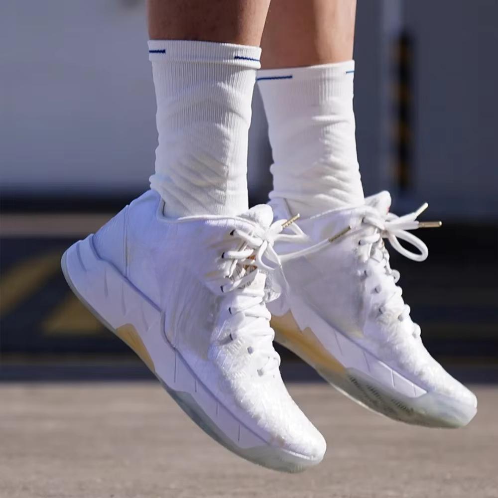 Herrensocken Kompressionsstrümpfe Atmungsaktive Baumwolle Basketball Wicking Sports Tube Elastische Socken Feuchtigkeitstransportierende Sport Hohe Socken Radfahren