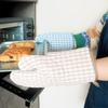 Plaid Heat-Resistant Kitchen Gloves Set