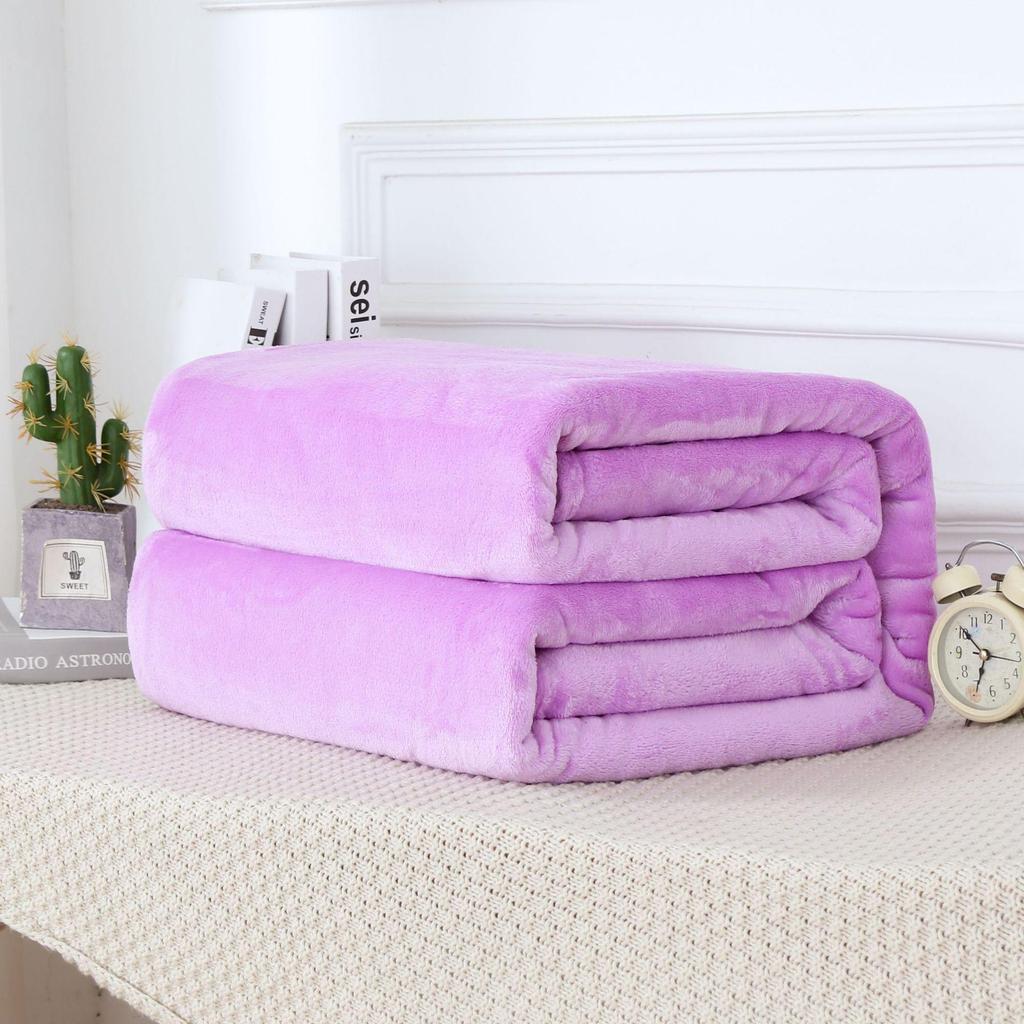 Solid Color Cloud Mink Flannel Blanket - Perfect for Office Naps and Air-Conditioned Rooms