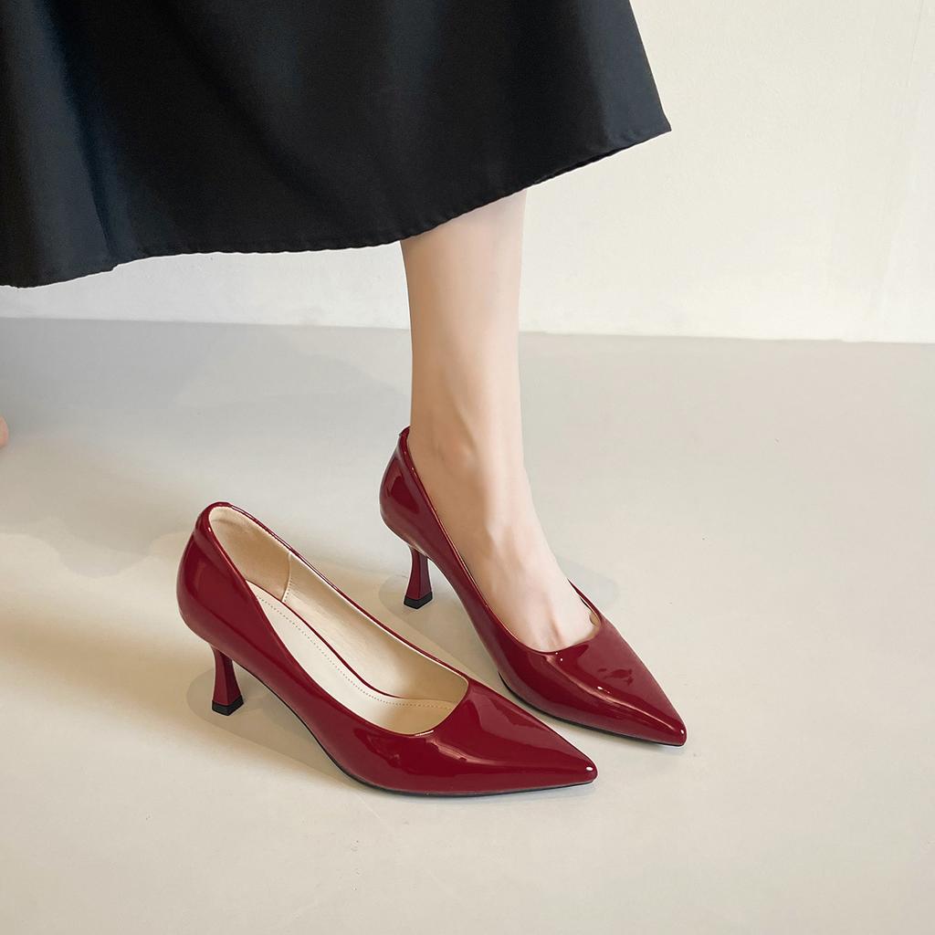 Nude high heels women's autumn patent leather waterproof table sexy temperament commuting single shoes dress pointed