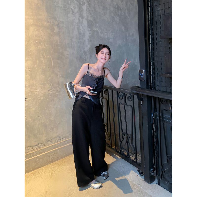 

Район Оуян Черный бархатный жилет на бретелях-спагетти Женский летний новый уличный сексуальный приталенный короткий кружевной топ