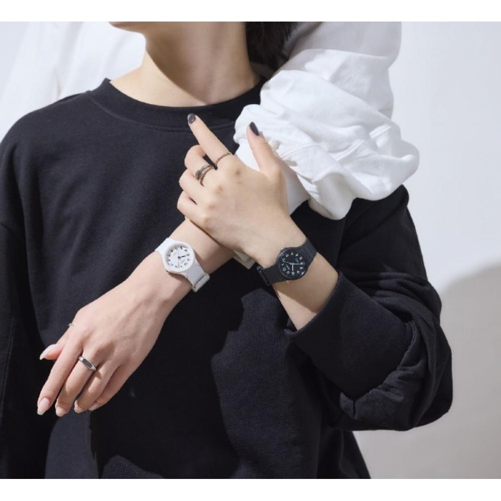 Casio Casio Collection  Casio Collection  Compact Size Black Lq 24b 1bjf