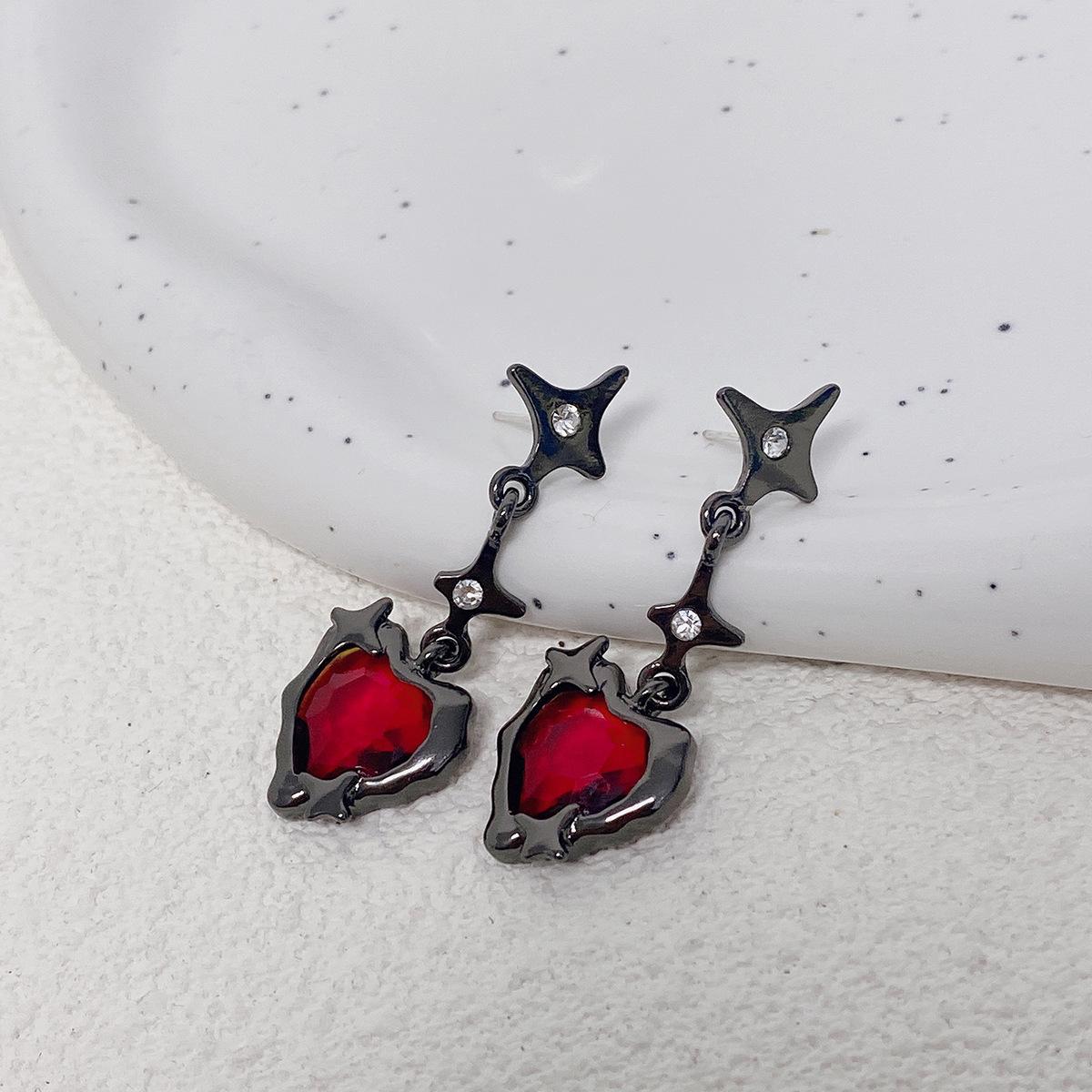 

Punk Asymmetry Red Moon Rose Earrings for Women European American Style Personality Crystal Drop Pendant Earrings Jewelry